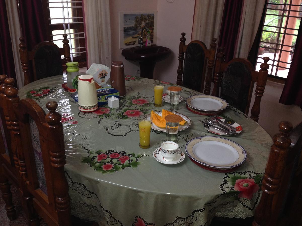 Ganesh House Homestay Kovalam Kültér fotó