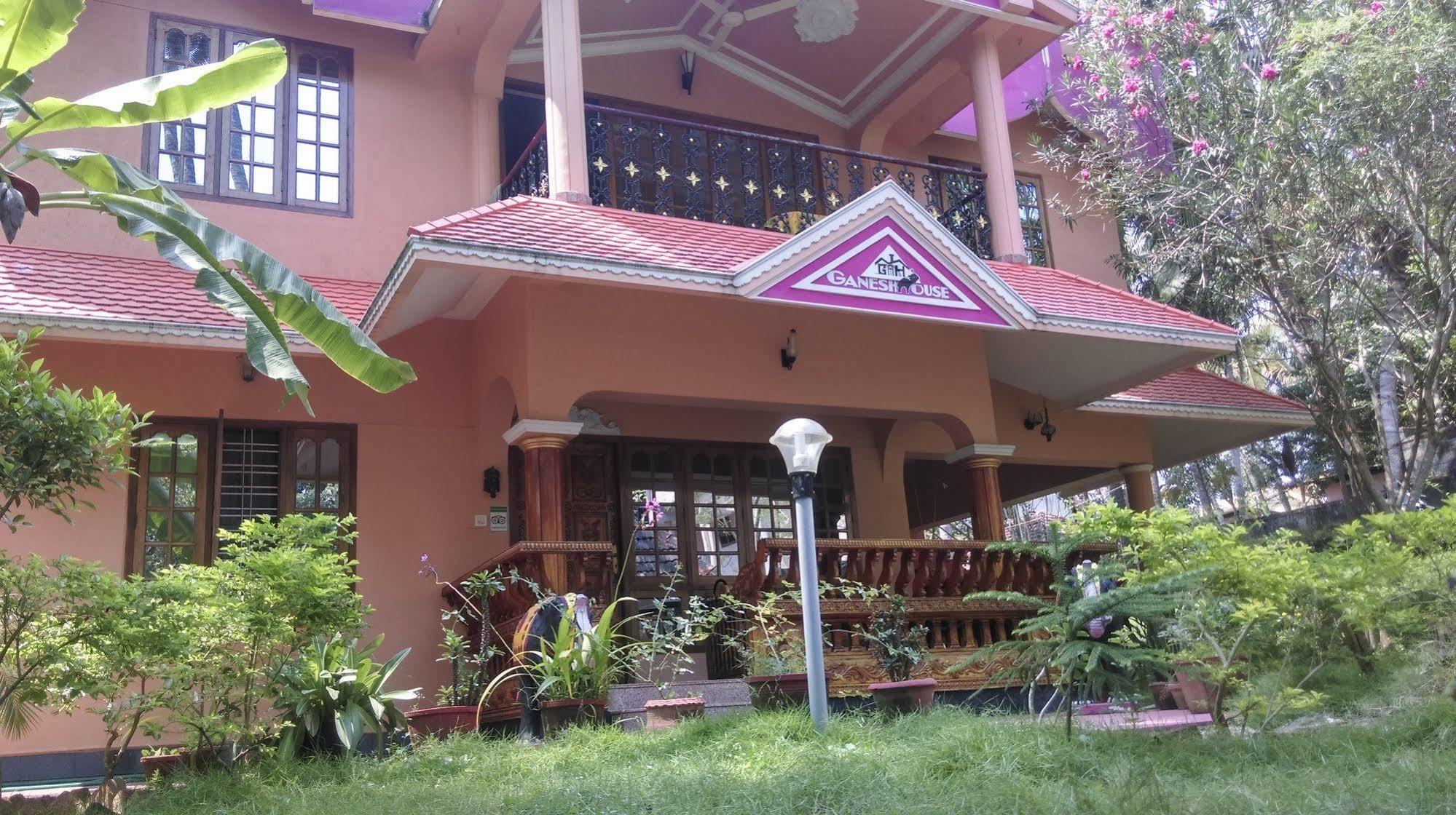 Ganesh House Homestay Kovalam Kültér fotó